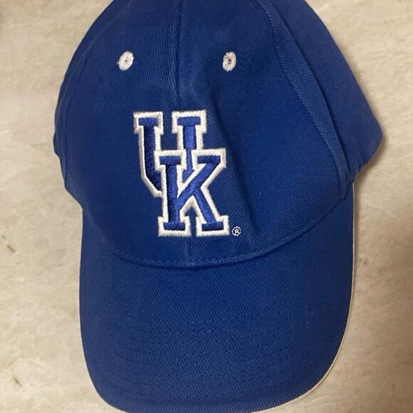 University of Kentucky wildcats cap OS - Picture 2 of 6